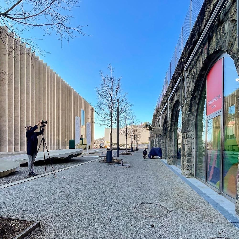 autocollant,Caran d'Ache,plateforme 10,Lausanne