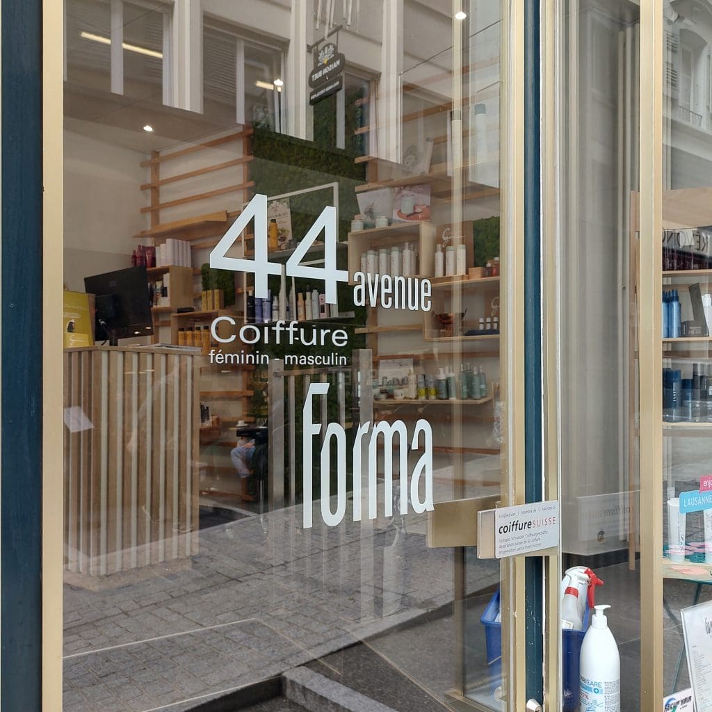 44 Avenue,autocollants,Découpe,vitrine,coiffure,Lausanne