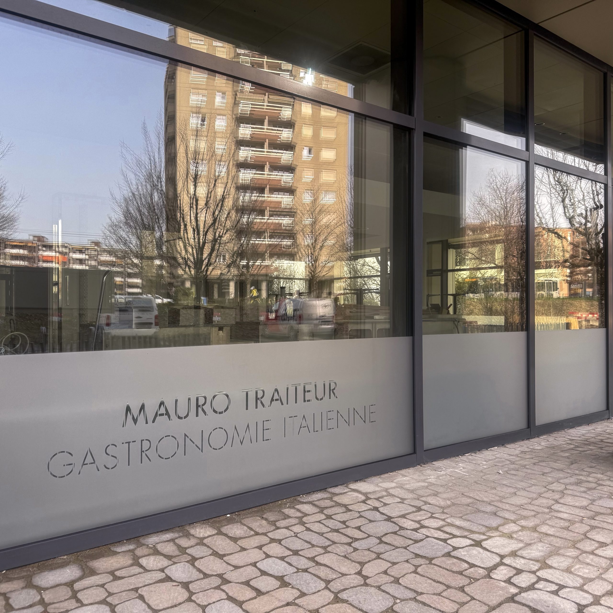 Mauro Traiteur Mauro Traiteur,Lausanne,Autocollant,Signalétique