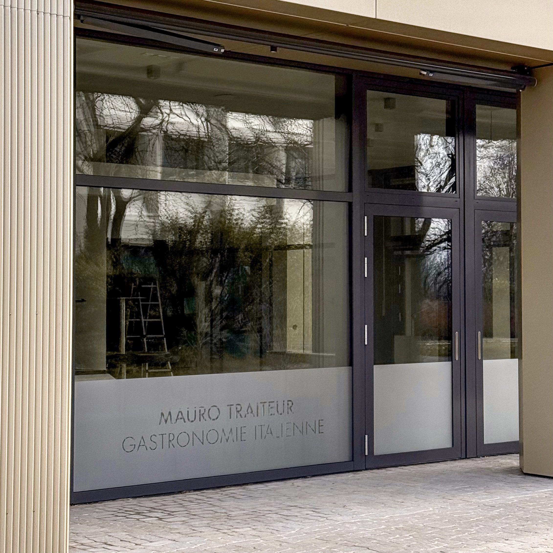 Mauro Traiteur Mauro Traiteur,Lausanne,Autocollant,Signalétique