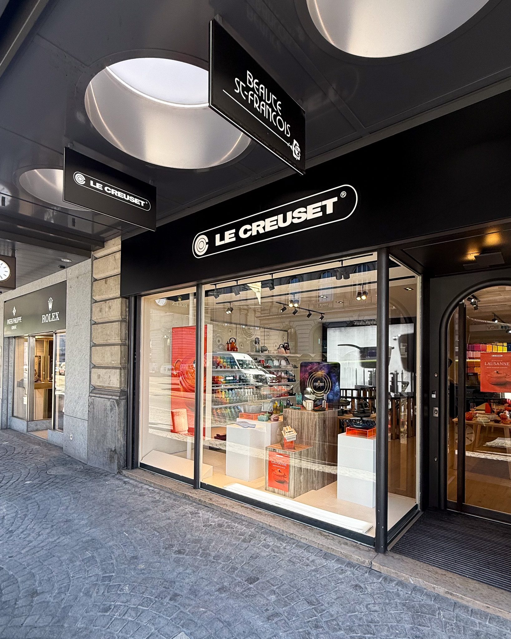 Signalétique, enseigne et impression grand format pour Le Creuset Lausanne. le creuset lausanne,Signalétique,Autocollant